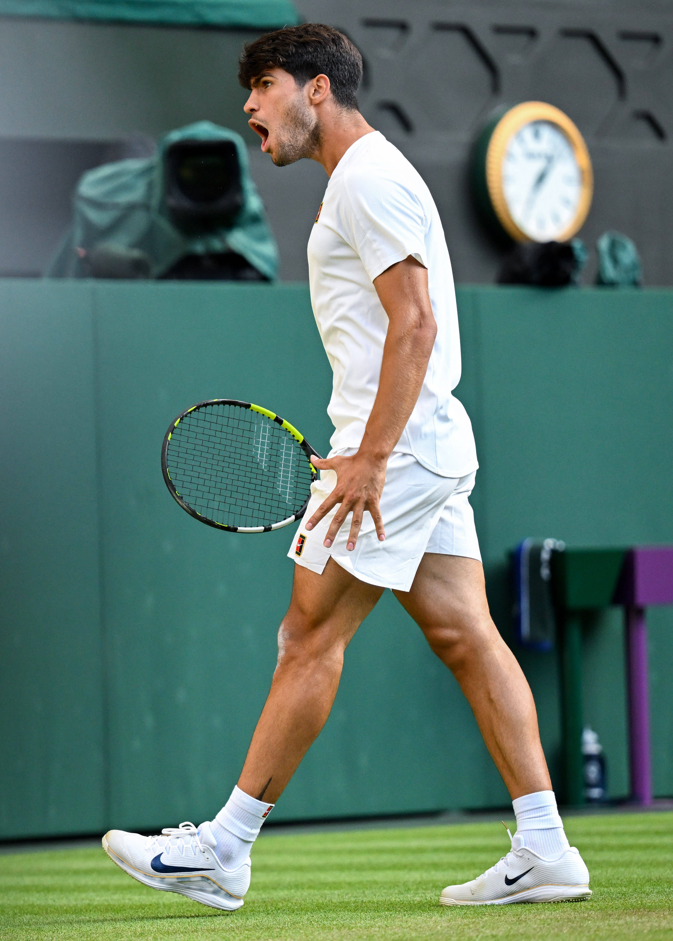 英国网球队强势西班牙网球队，阿尔卡拉斯打破历史纪录