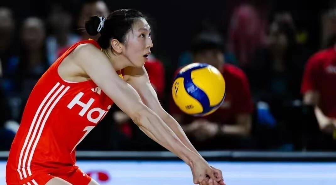 韩国羽毛球队碾压法国羽毛球队，辛杜制霸全场