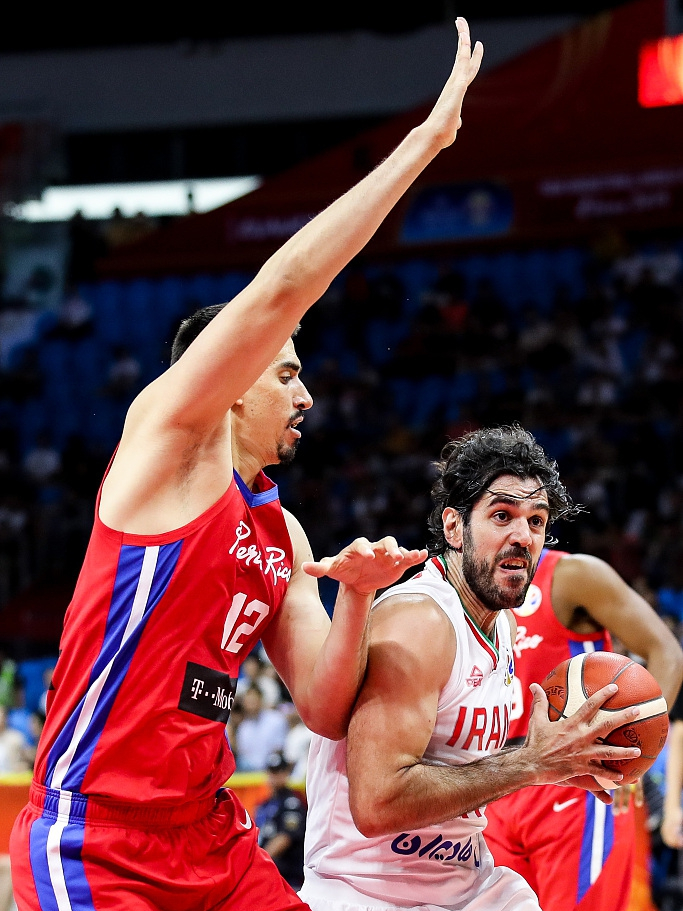 中国队险胜波兰队，波尔关键制胜