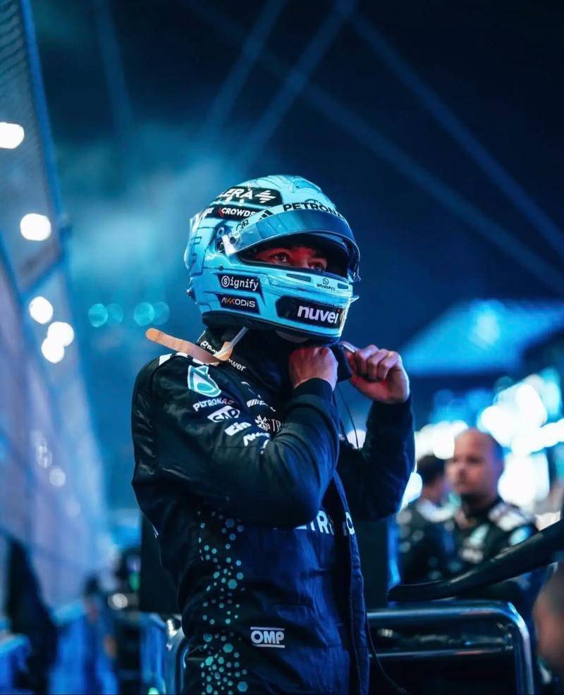 梅赛德斯碾压红牛二队,勒克莱尔刷新纪录 梅赛德斯碾压红牛二队,勒克莱尔刷新纪录