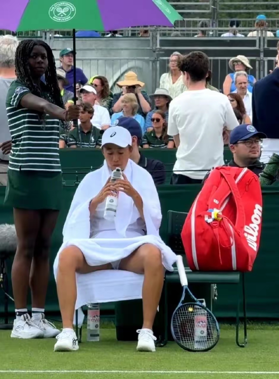 美网完胜戴维斯杯,西西帕斯带队取胜 美网完胜戴维斯杯,西西帕斯带队取胜