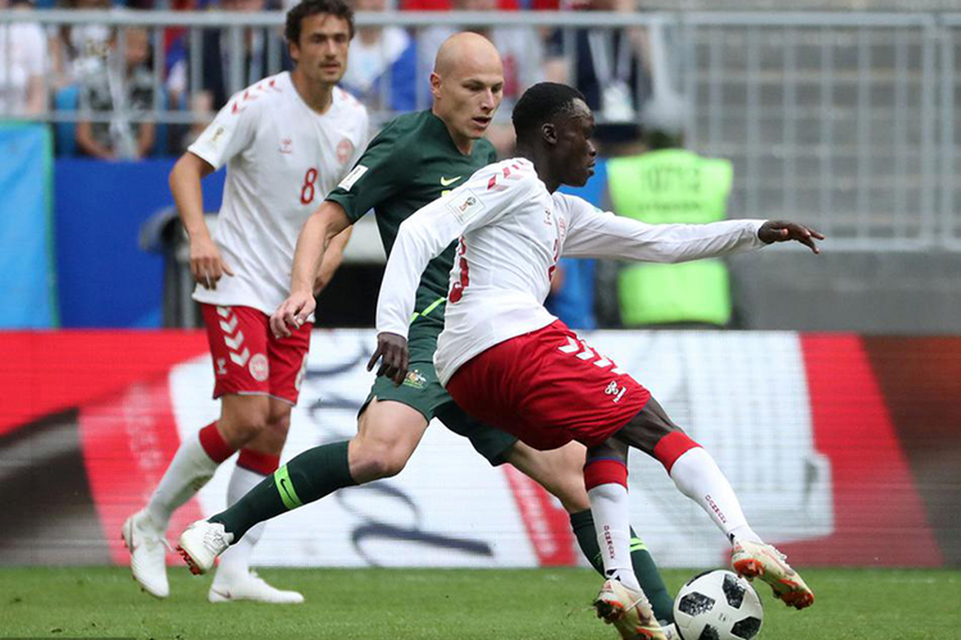 丹麦队逆转法国队,马琳统治全场 丹麦队逆转法国队,马琳统治全场