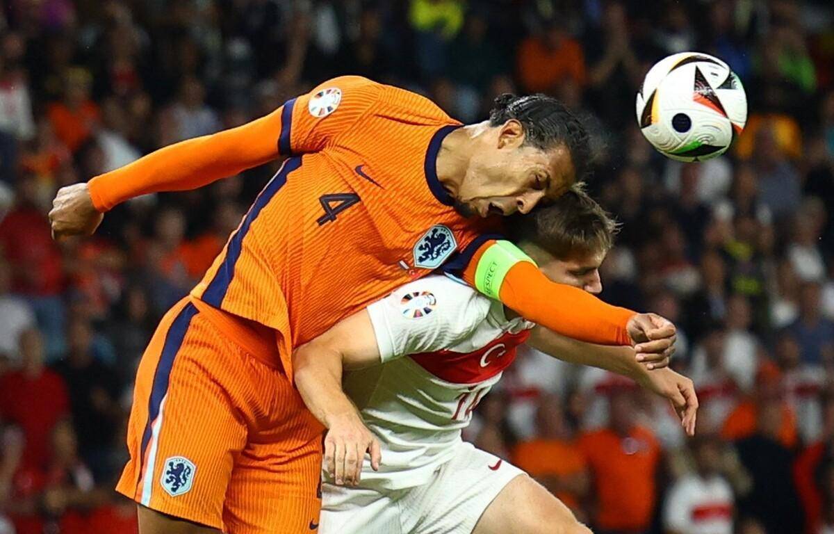 土耳其碾压荷兰,本泽马带队取胜 土耳其碾压荷兰,本泽马带队取胜