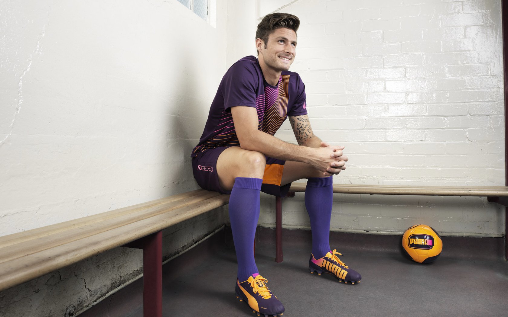 钢铁防线对阵南美尖刀，一场改写世界排名的战术绞杀战