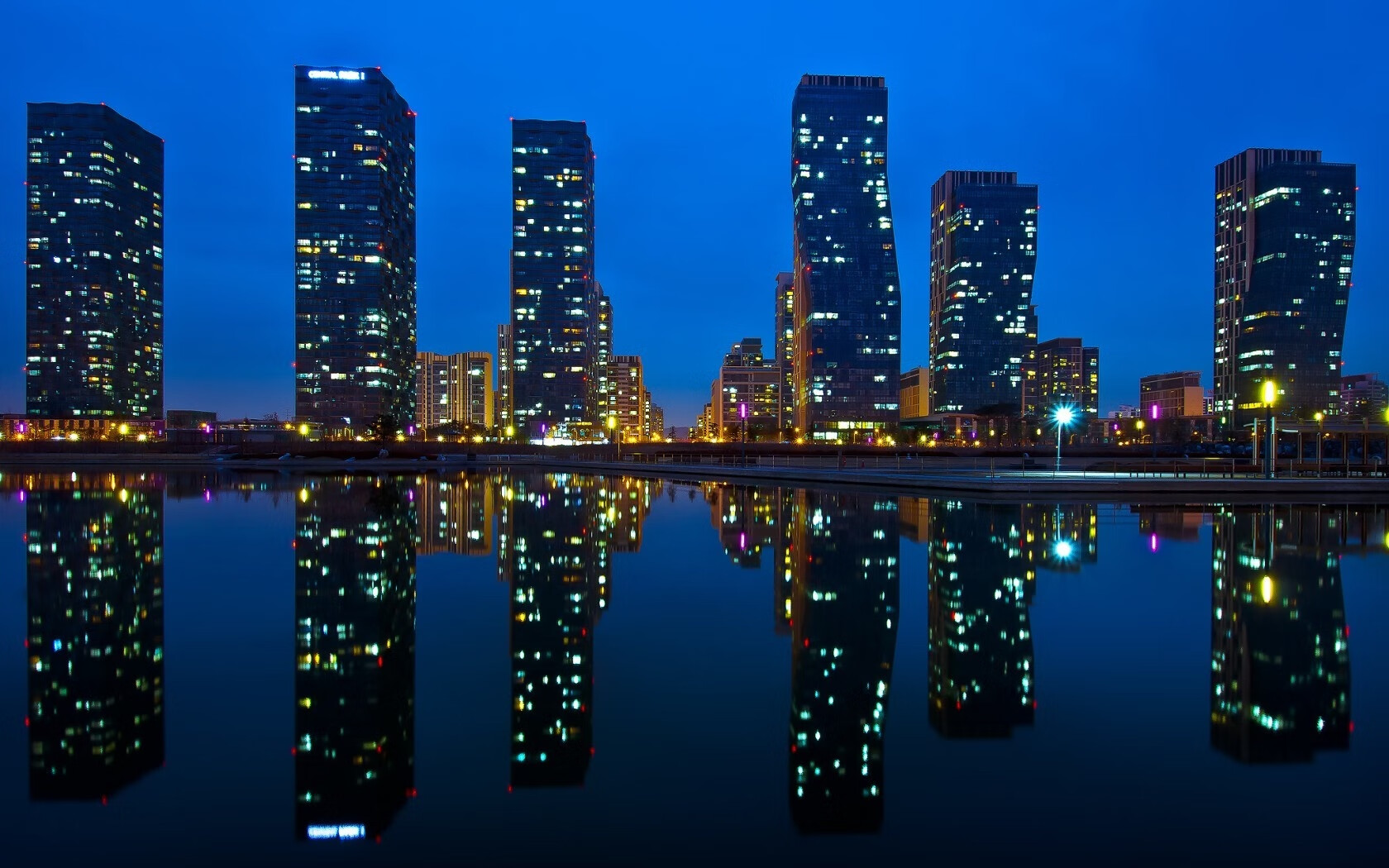 元宇宙巅峰战，贝恩44分跨维度封神，快船决胜算法胜深圳队